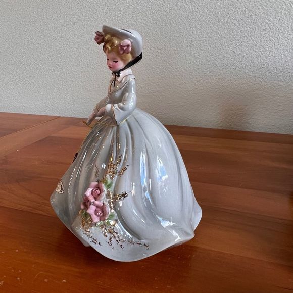 1980s Josef Originals "LUCY ANN" Southern Bell, Vintage 1980s Figurine - Picture 2 of 9